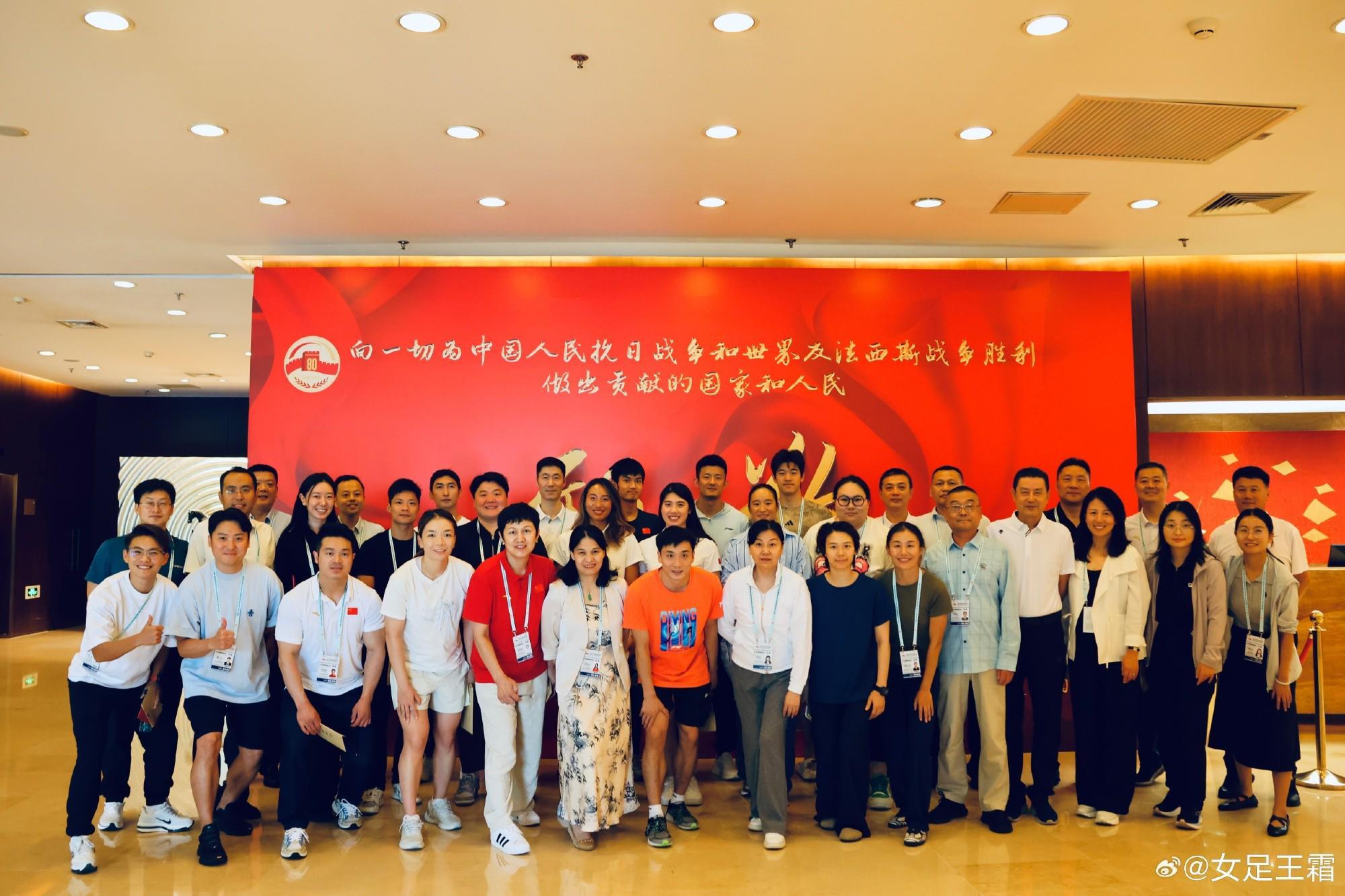 开云官方网站-王霜受邀观看阅兵式：很荣幸，深受鼓舞，感恩时代