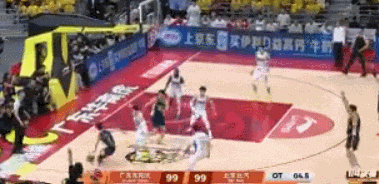 开云直播平台-1-1！绝杀！压哨绝杀啊！最刺激的季后赛...